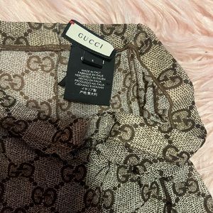 AUTHENTIC GUCCI PATTERN TIGHTS